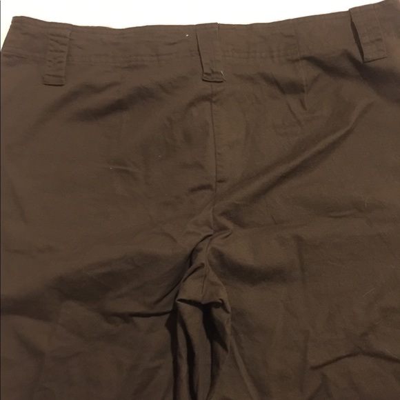 Brown capris - Picture 3 of 7